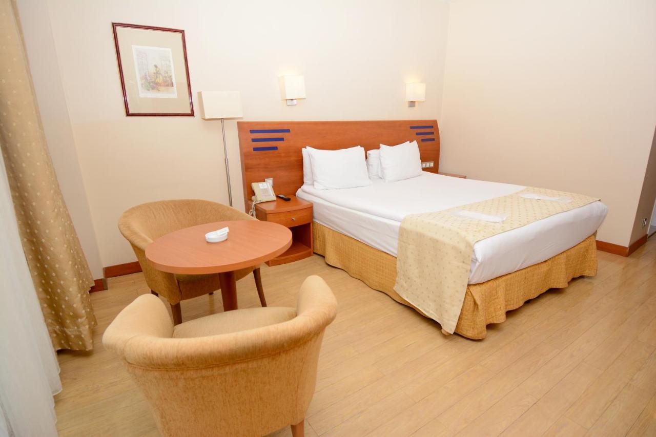 Standard Queen Room,1352550967:JPEG