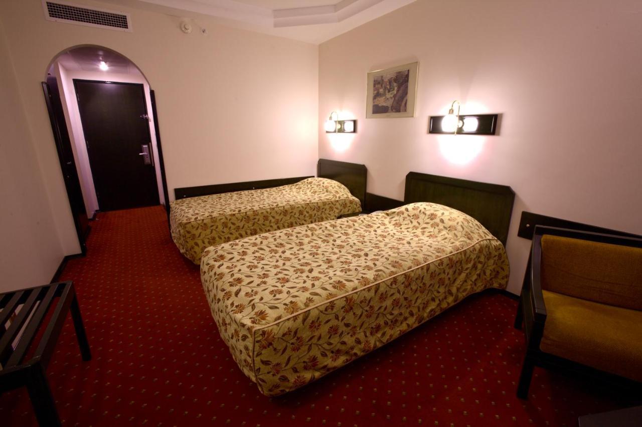 Deluxe Dreibettzimmer mit Meerblick
